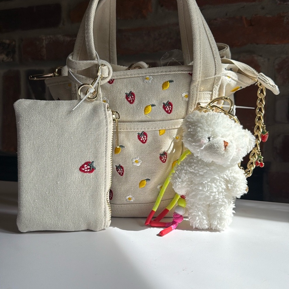 NWT VIRAL MADDEN GIRL TOTE BAG VERY HARD TO FIND‼️🛍️